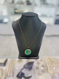 18kt Yellow Gold Lucky Circle Jade Chain Necklace