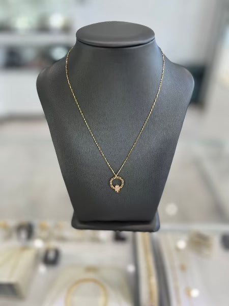 18kt Yellow Gold Circle With Cubic Zirconia Hamsa Pendent Chain