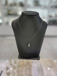 14kt White Gold Teardrop Pendant Necklace