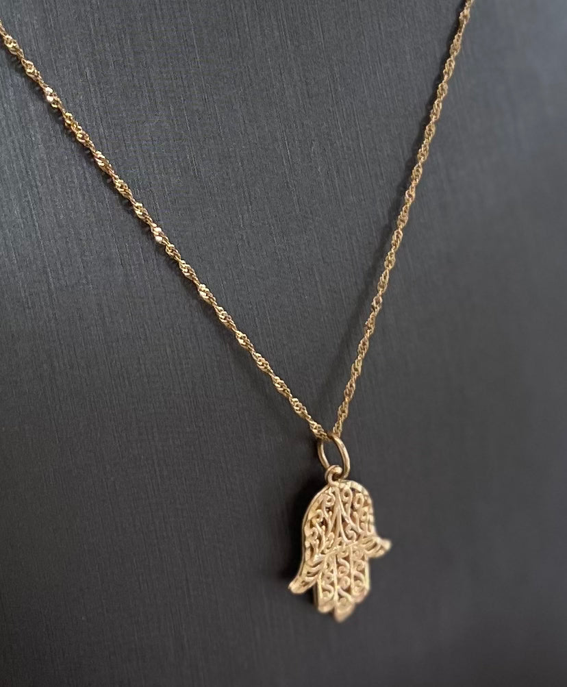 10kt Yellow Gold Hamsa Hand Pendant Necklace