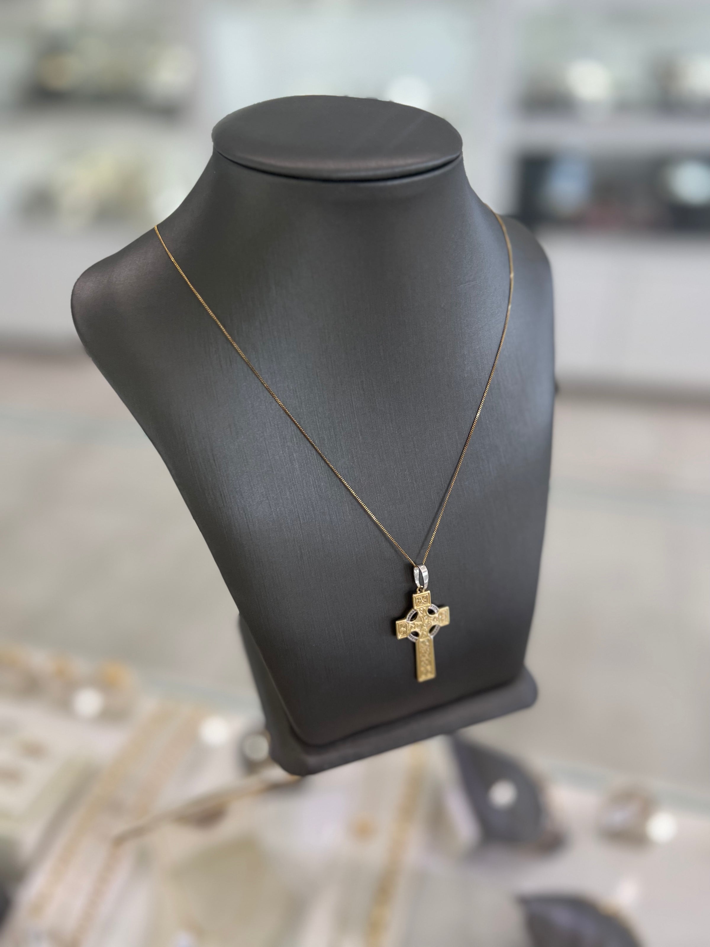 Thin chain cross discount necklace