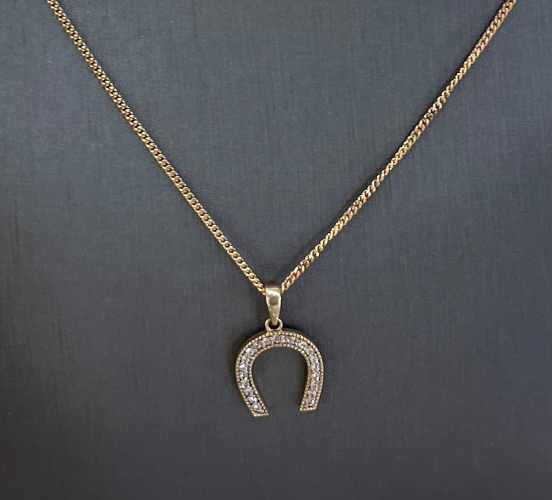 10kt Gold Cubic Zirconia Horseshoe Pendant Necklace