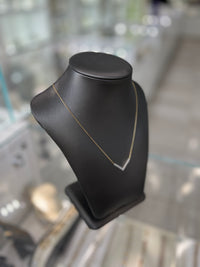 10kt V-Shape Cubic Zirconia Pendant Necklace