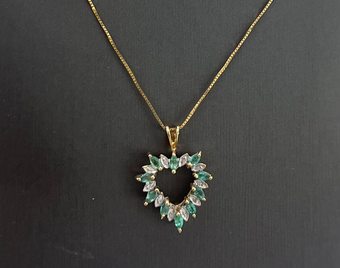 10kt Yellow Gold Emerald With Diamond Heart Pendant Necklace