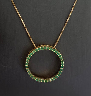 10kt Yellow Gold Emerald Round Pendant Chain