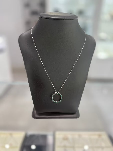 10kt White Gold Round Emerald Diamond Pendant Chain