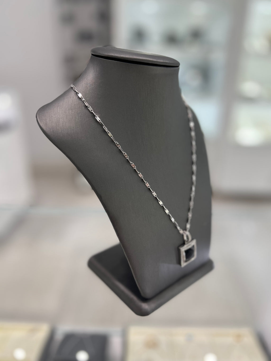 10kt White Gold Square Diamonds With Black Stone Pendant Chain