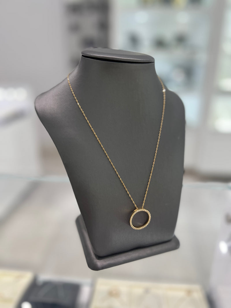 14kt Yellow Gold Circle Diamonds Pendant With 10kt Yellow Gold Chain Pendant