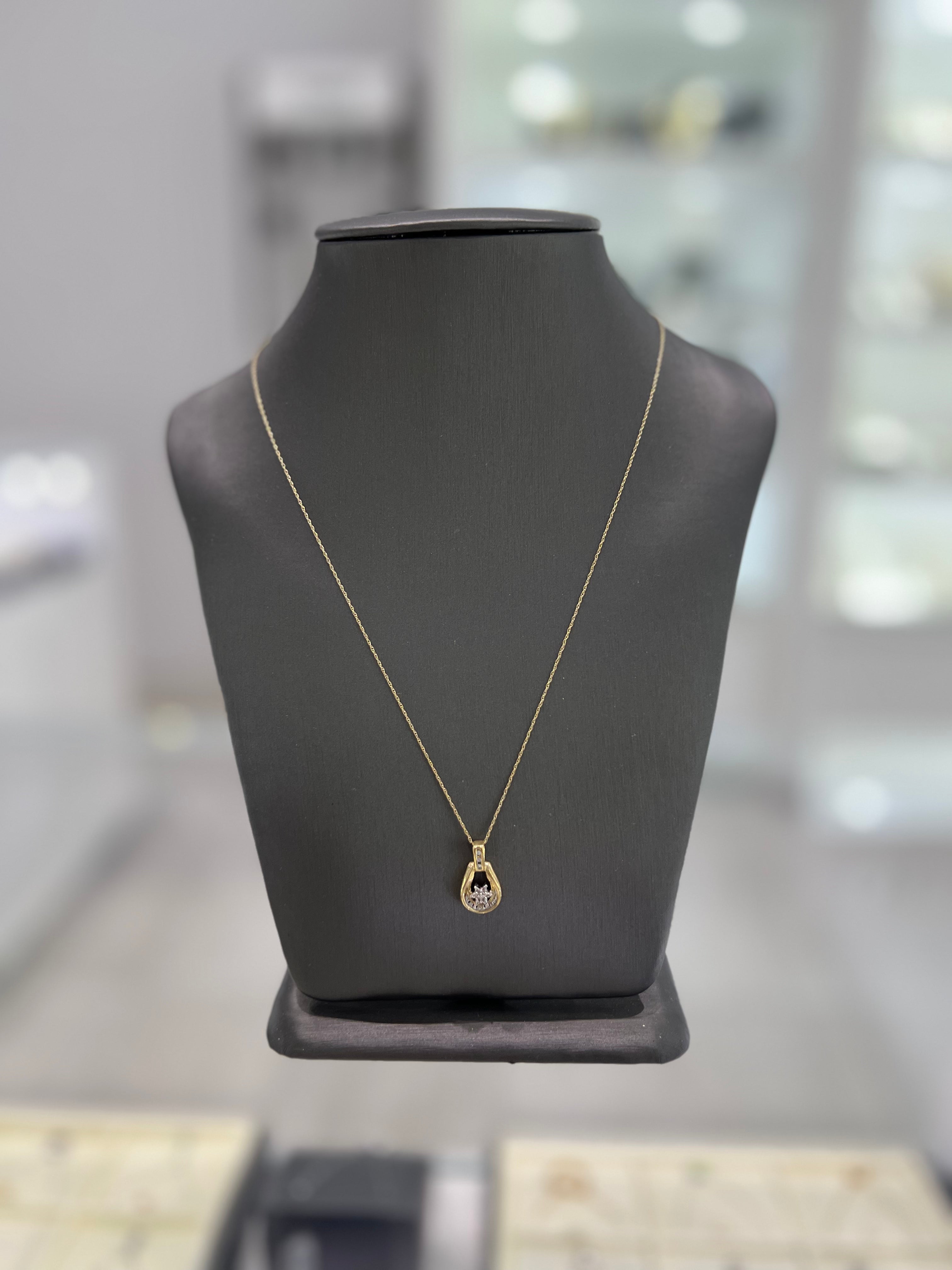 10kt Yellow Gold Pendant With Diamond Star Pendant Chain Necklace