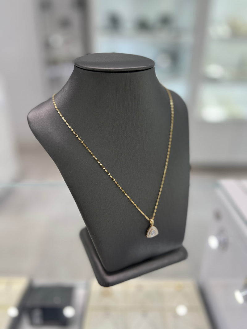 14kt Yellow Gold Diamond Pendant With 10kt Chain Necklace