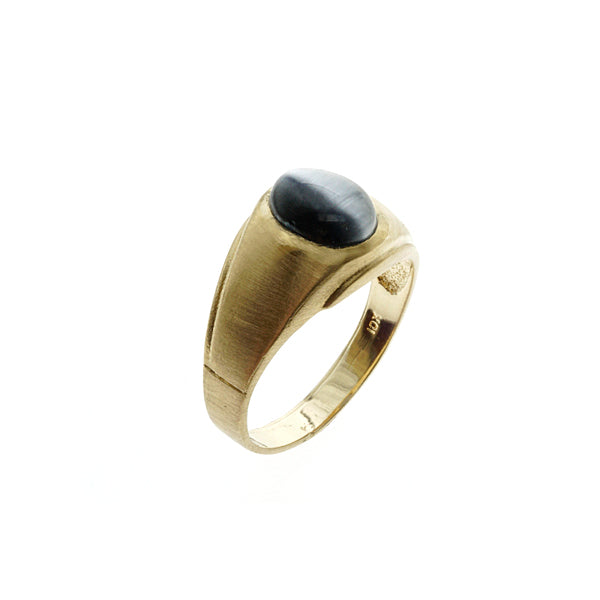 10Kt Gold Shark Eye Ring