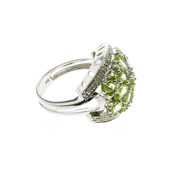 14Kt White Gold Peridot Diamond Ring