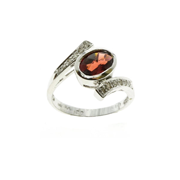 14Kt White Gold Garnet Diamond Ring