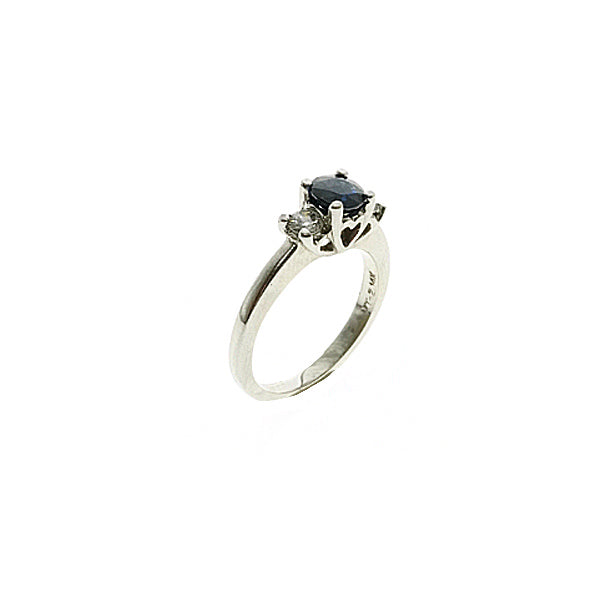 14Kt White Gold Saphire Diamond Ring