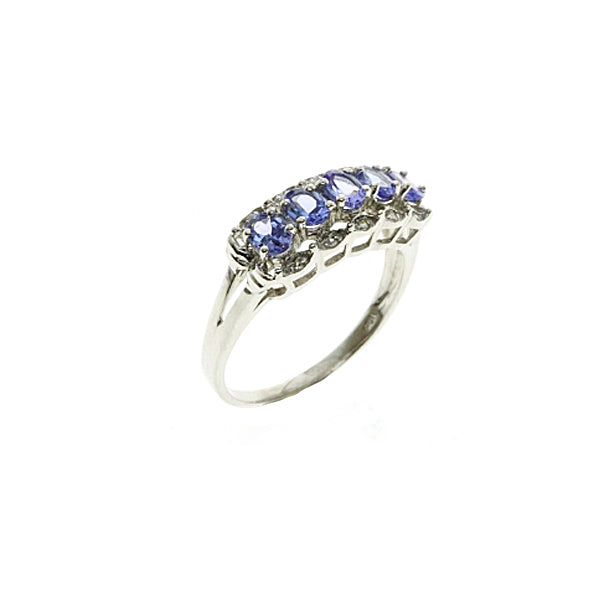 10Kt White Gold Tanzanite Diamond Ring