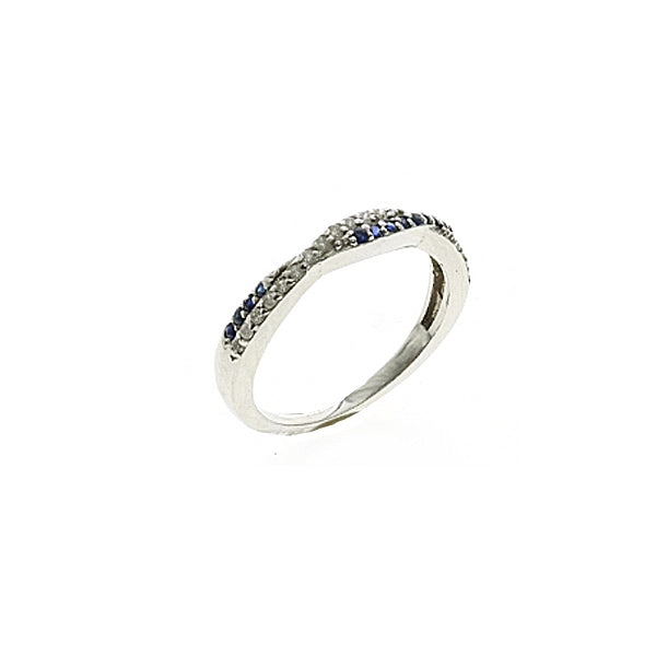 10Kt White Gold Saphire Diamond Ring