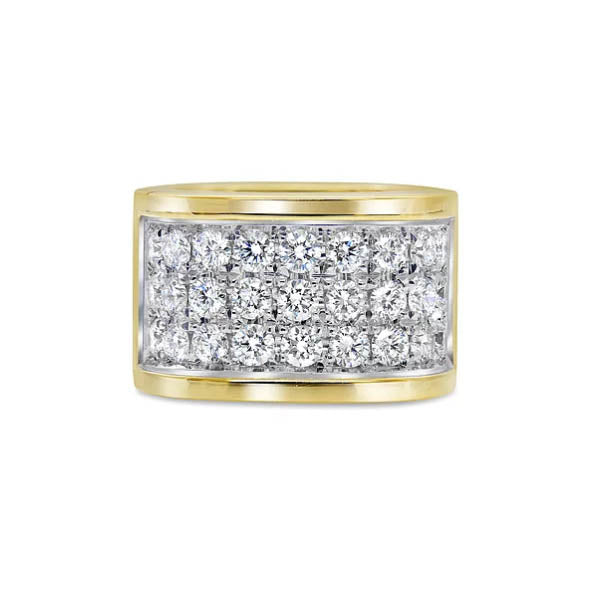 18KT Ring With 3 Rows Of Diamonds.