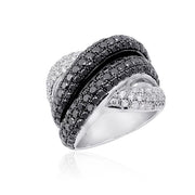 18kt Black And White Diamond Ring