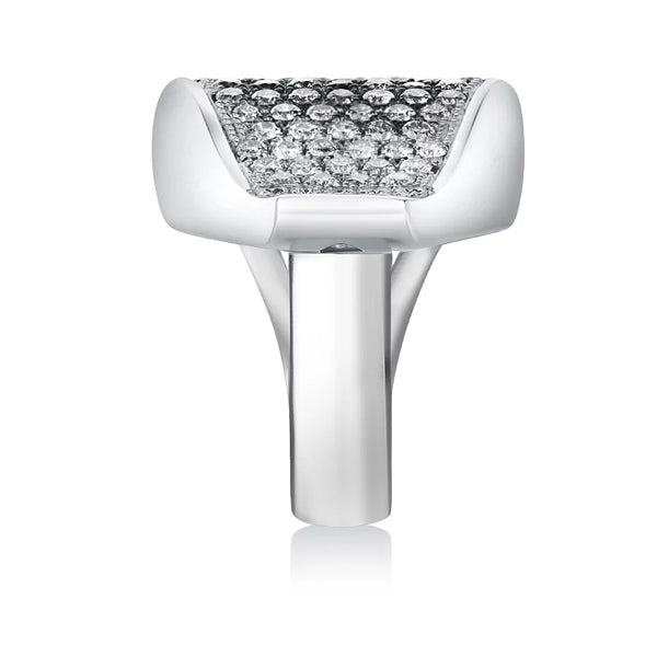 18kt Gradient Diamond Ring