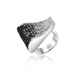 18kt Gradient Diamond Ring