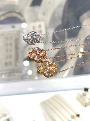 18kt Solid Gold Diamond Cut Charm Clover Leaf Pendant Necklace Ladies
