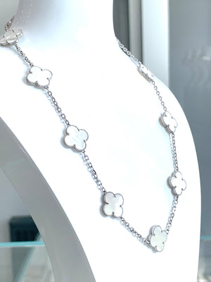 18kt Gold Large Mother-Of-Pearl Clover Necklace - Flower Necklace - Necklace Charm - Clover Jewelry - Gold Flower Necklace